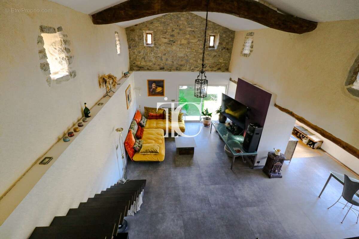 Maison à SAINT-PAUL-LE-JEUNE