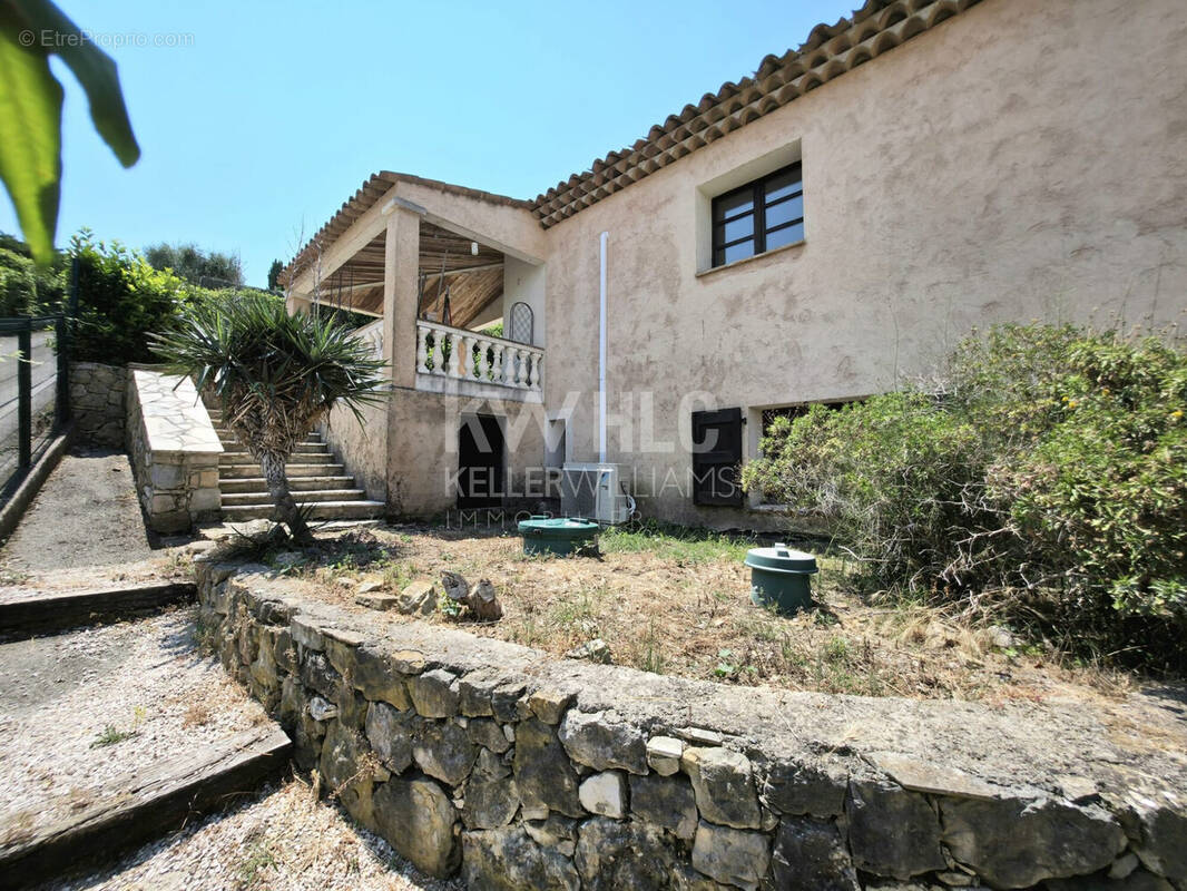 Maison à LE ROURET