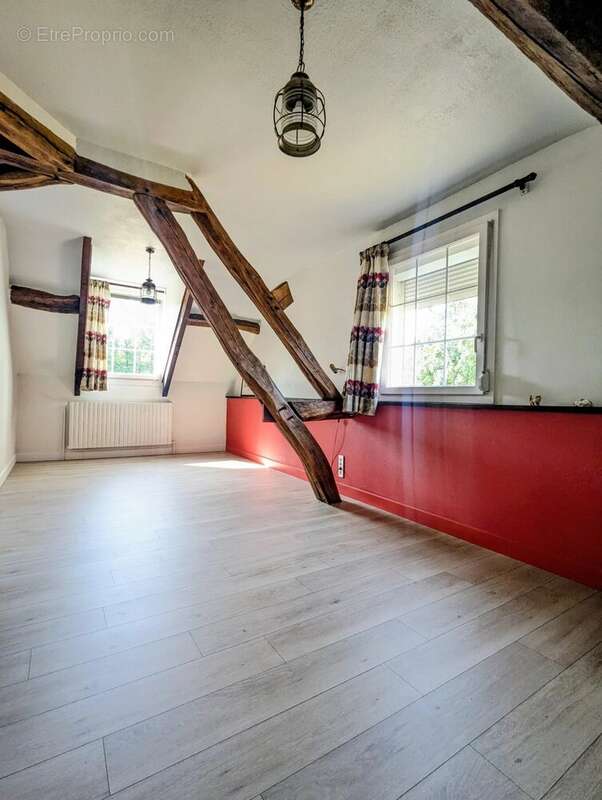 Maison de 218 m² sur une superbe parcelle de 15 948 m² - photo 17