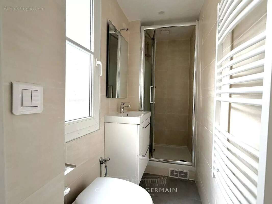 Appartement à PARIS-14E