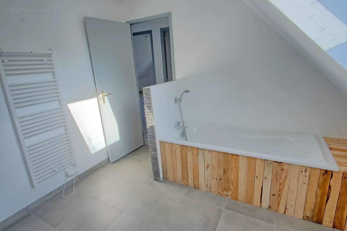 SECQUEVILLE-EN-BESSIN - Maison de 2023 avec 3 chambres & garage - photo 10