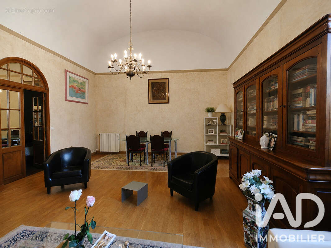 Appartement 124 m² à Narbonne  - photo 3