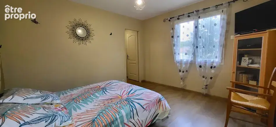 Maison contemporaine avec piscine sur 5 000 m2 de terrain - photo 11