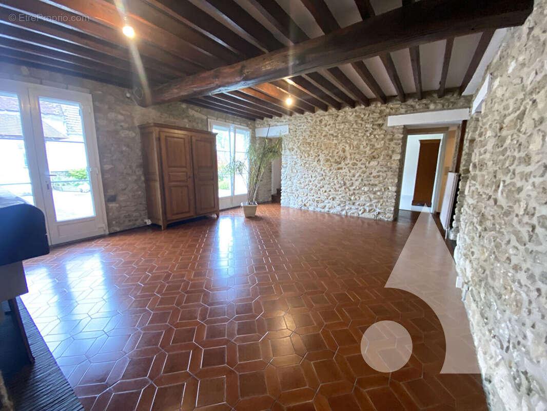Maison à GILOCOURT