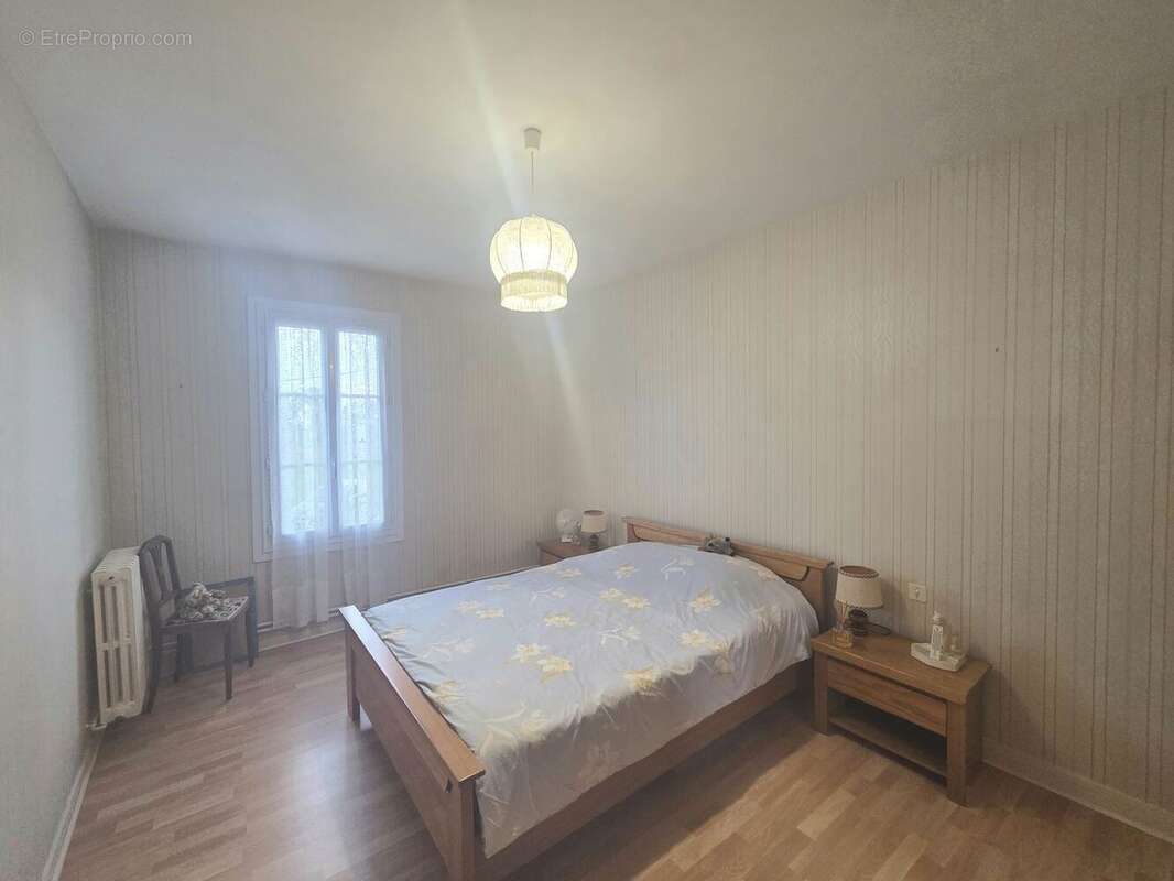 Maison à CASTILLON-LA-BATAILLE