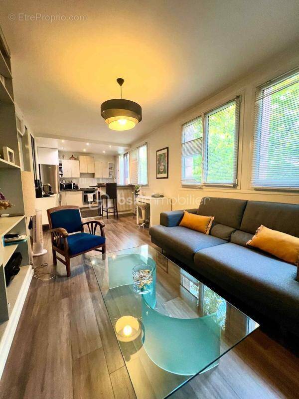 Appartement à MAISONS-ALFORT