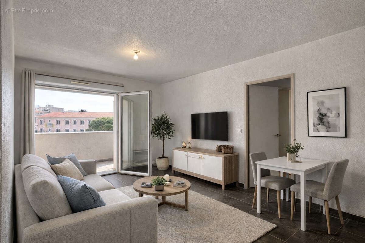 Appartement à MARSEILLE-3E