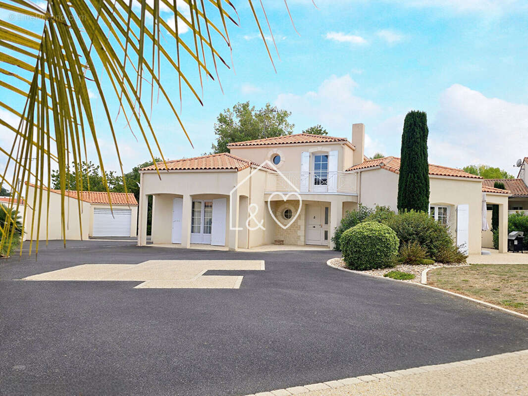 Maison à SAINT-MARTIN-DES-NOYERS