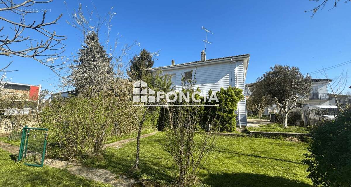 Maison à LE PASSAGE