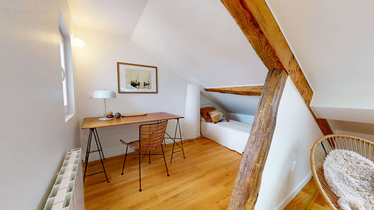 Appartement à PARIS-3E