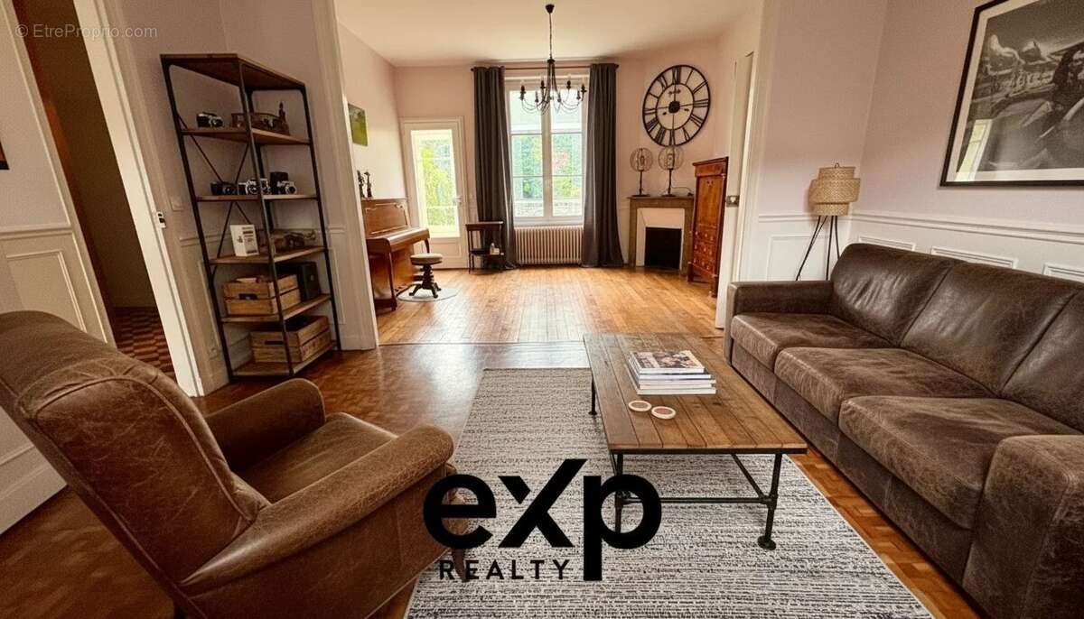 Maison à TOURNAN-EN-BRIE