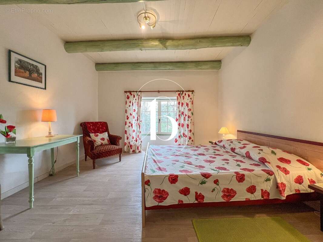 Maison à GOUDARGUES