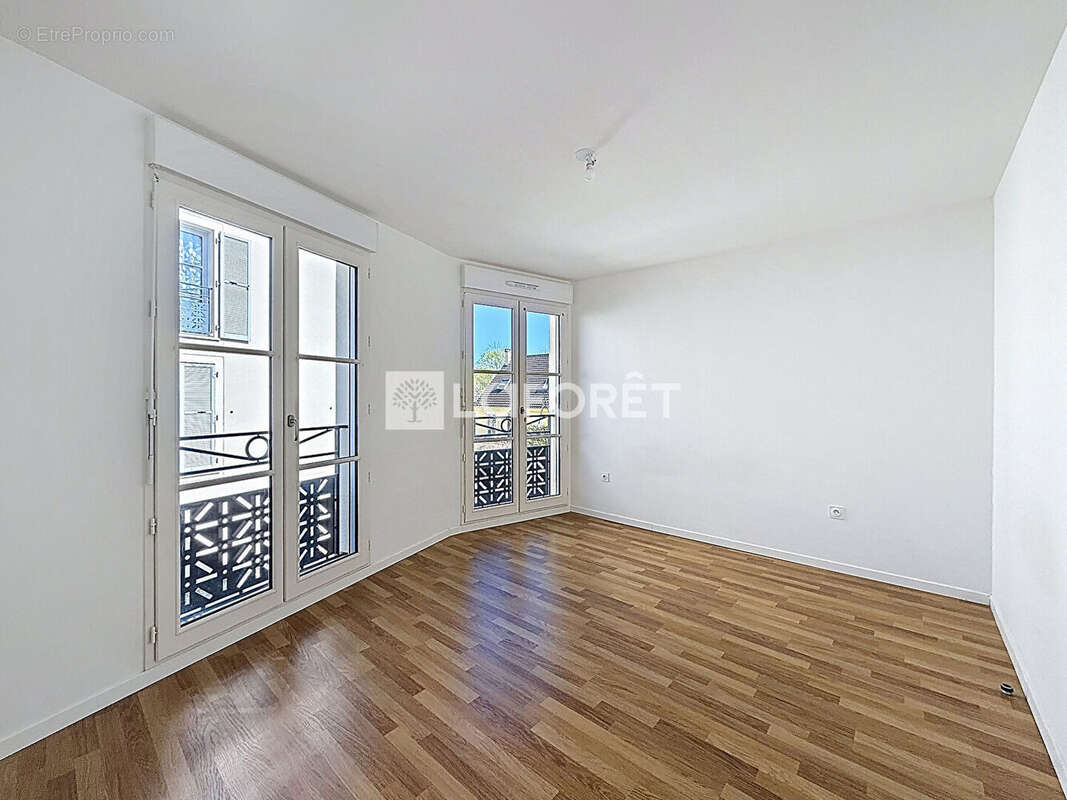 Appartement à MOISSY-CRAMAYEL
