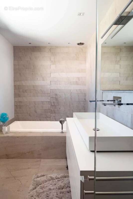 Maison à MARSEILLE-9E