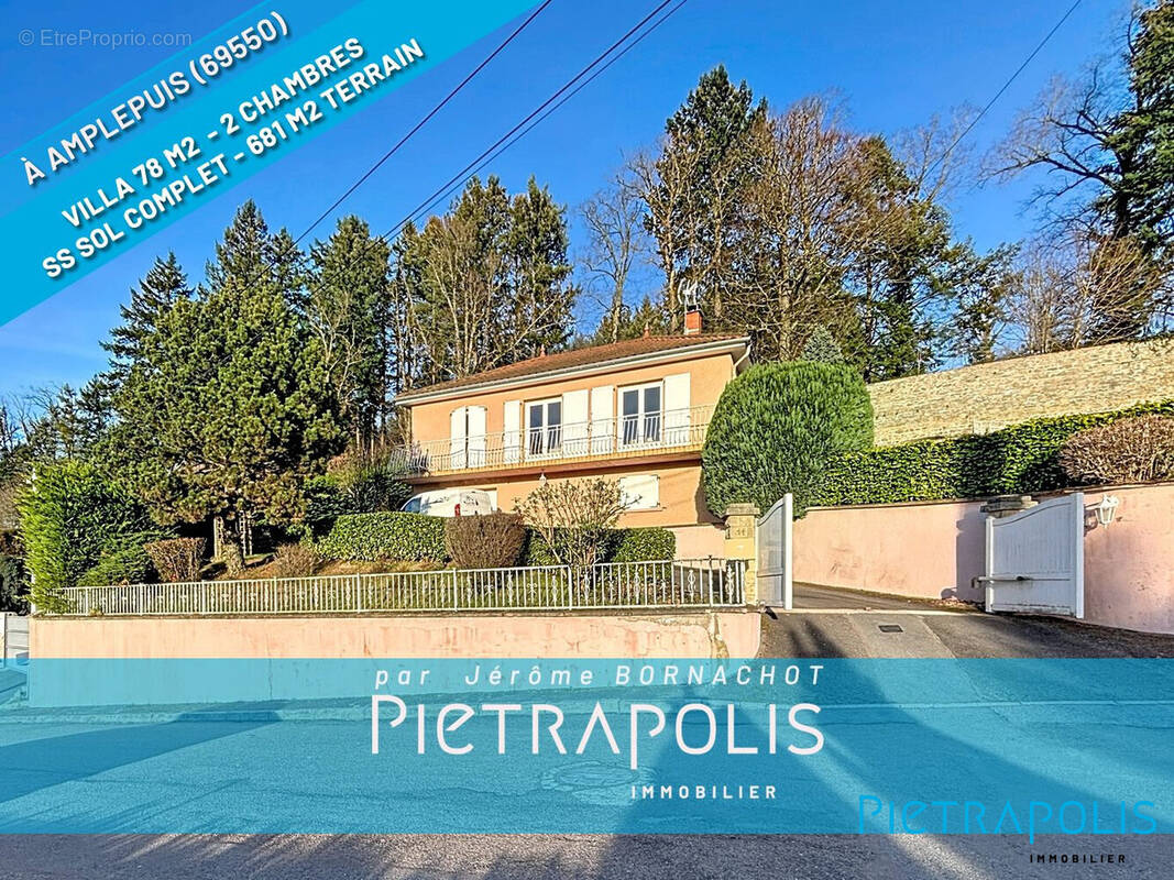 Maison à AMPLEPUIS