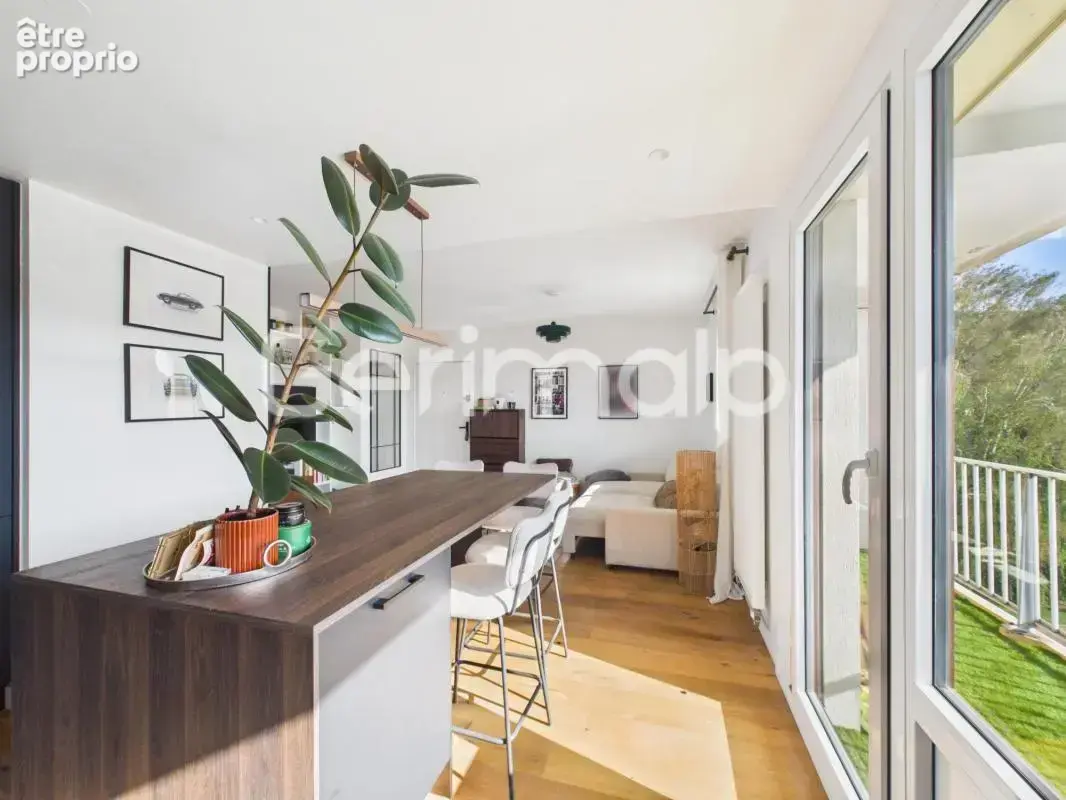 Vente - Appartement - 2 pièces + cuisine - 47,25 m² - 265 000 € - photo 6