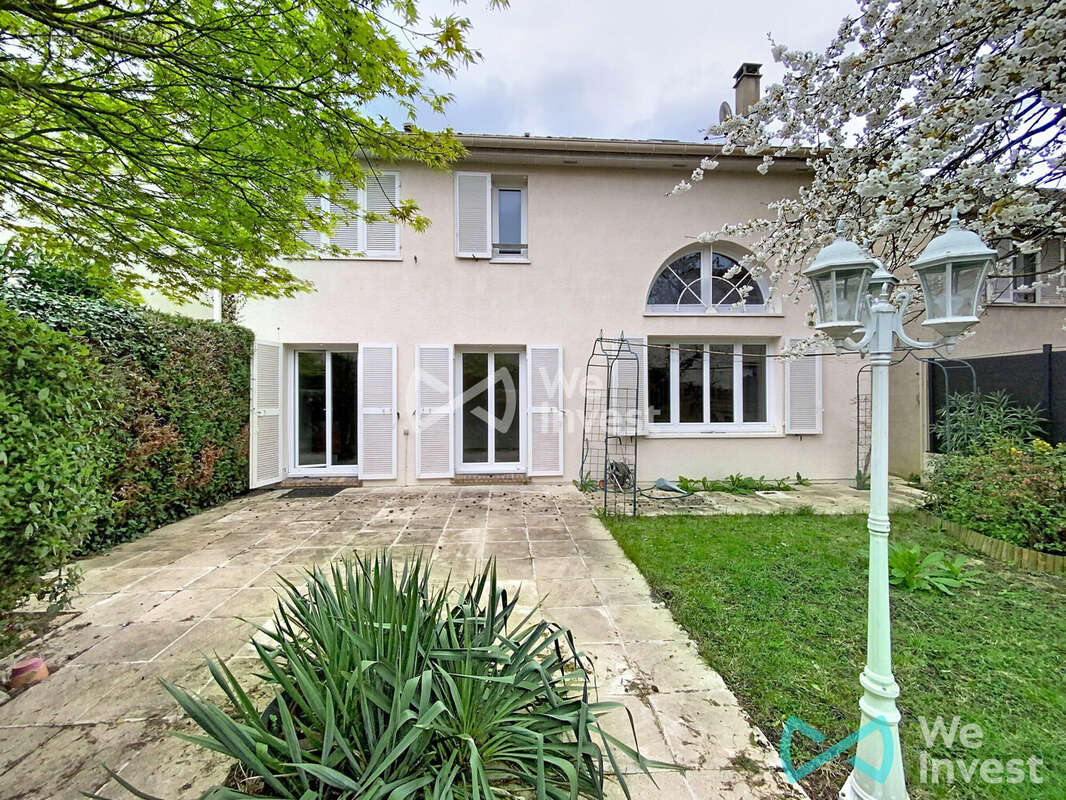 Maison à DEUIL-LA-BARRE
