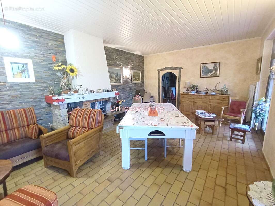 Maison à SAINT-JUST-DE-CLAIX