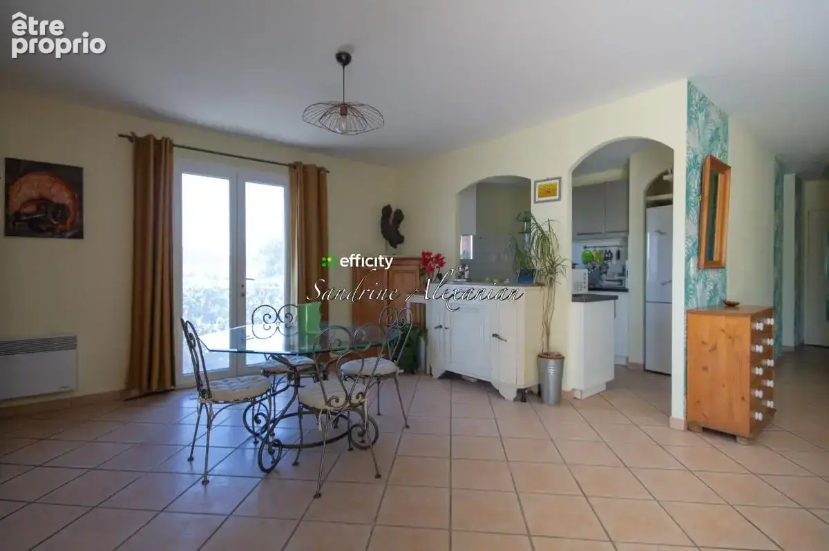 Maison 100 m² à Vidauban  - photo 6