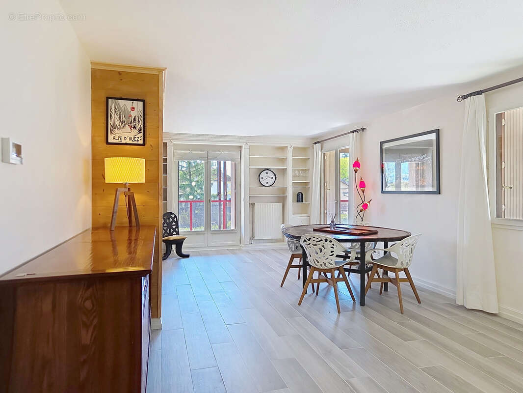 Appartement à SAINT-ISMIER