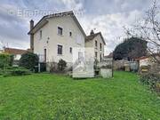 Maison à L'HAY-LES-ROSES