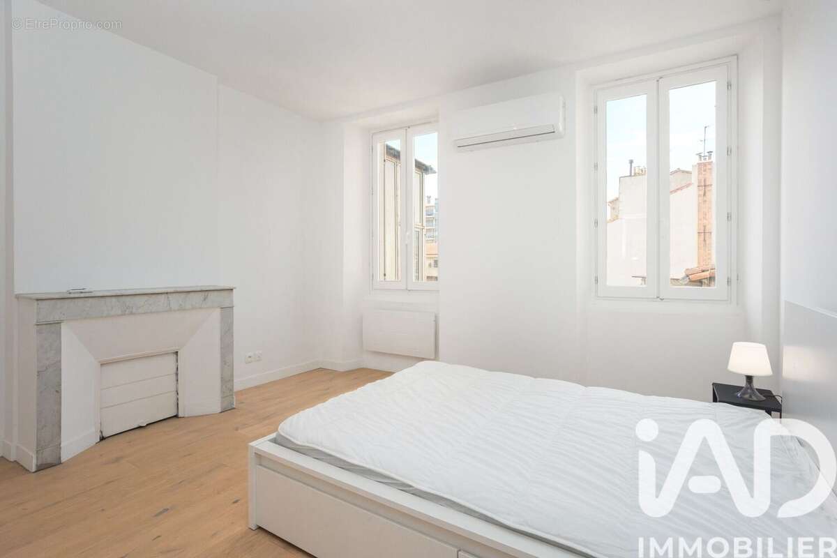 Photo 2 - Appartement à MARSEILLE-6E