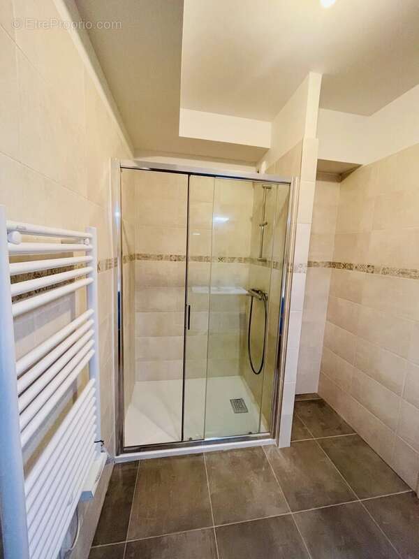 Appartement à SAINT-MAUR-DES-FOSSES