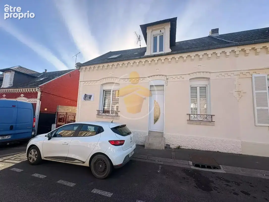 Maison à CHARMES
