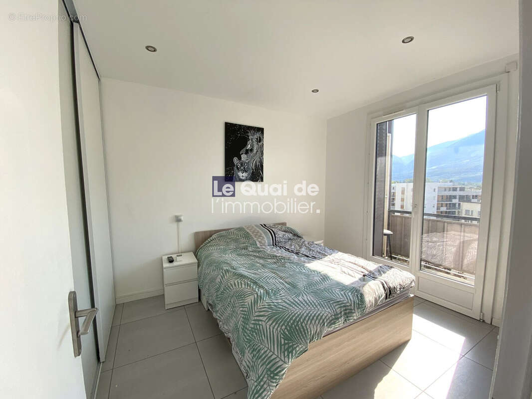 Appartement à SAINT-EGREVE