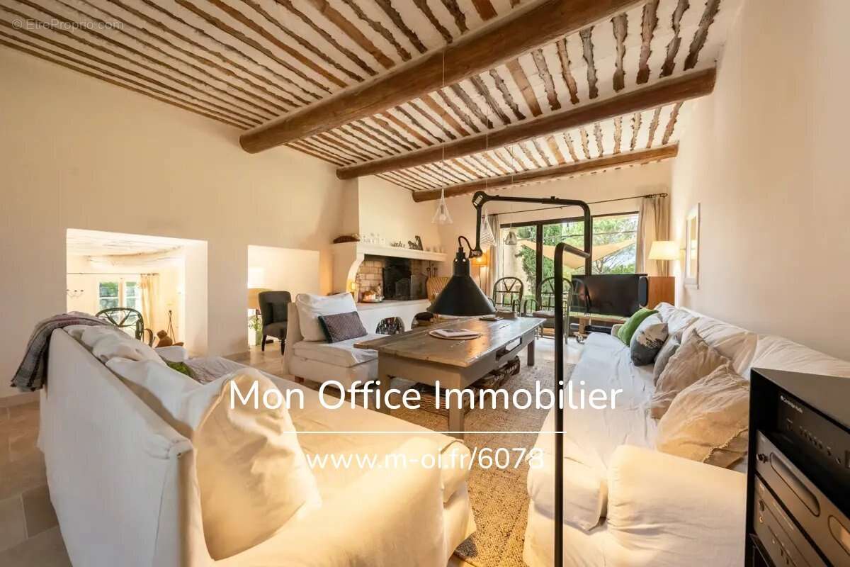 Maison à ROUSSILLON