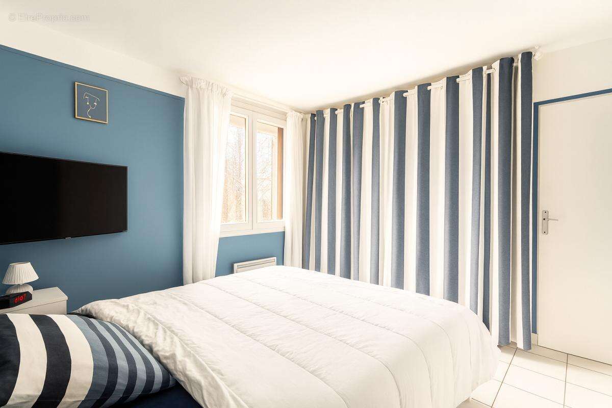 Maison 110m², 2 chambres, bureau, avec fort potentiel d'agrandissement, jardin arboré de près de 7000m², 5 pièces, 2 chambres- 4 - photo 11