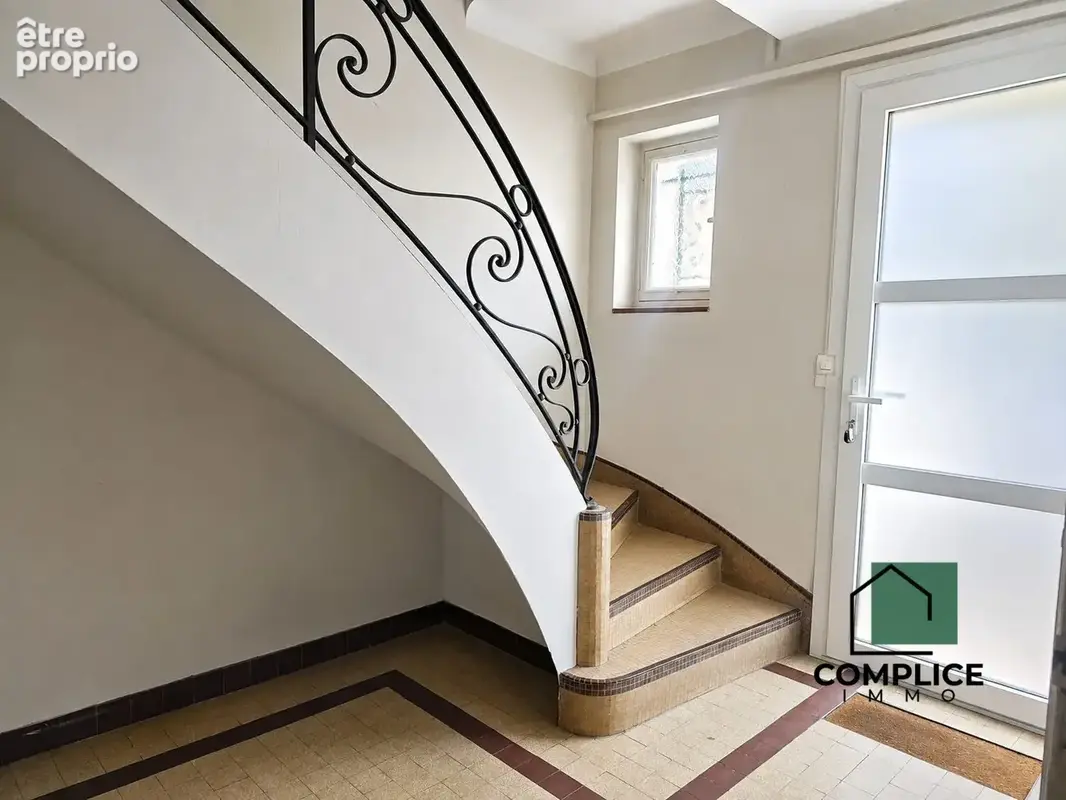 Maison 5 pièces 125 m² à vendre à Nantes (44000) - photo 2