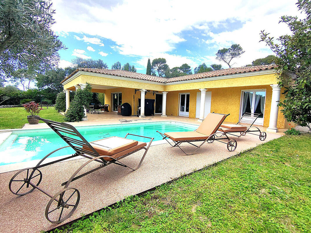 Maison à FLASSANS-SUR-ISSOLE