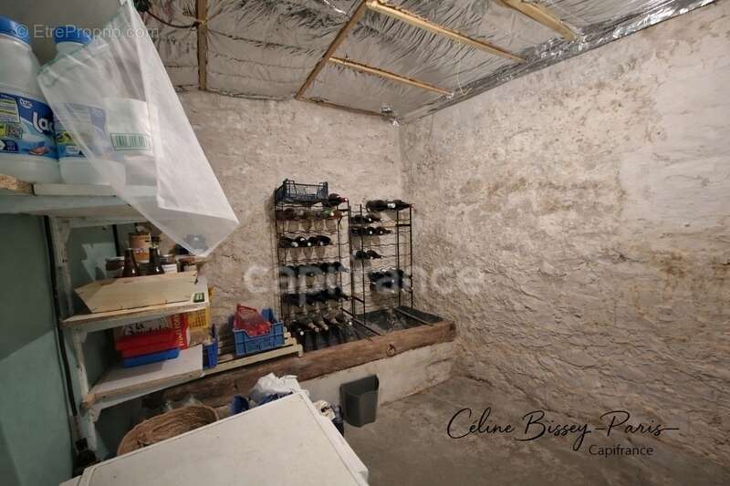 Maison 4 pièces, Plein Pied, 2 chambres, cuisine équipée américaine, dépendances, comble aménageable QUINCEROT (89) - photo 13