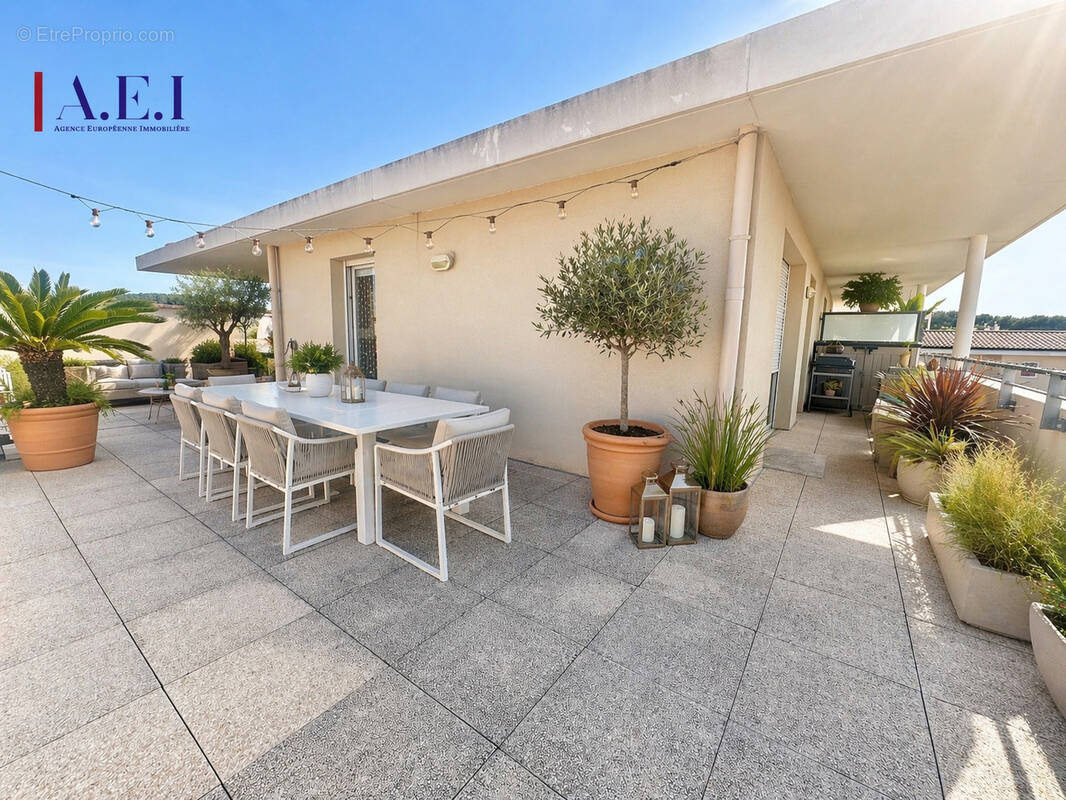 Appartement à SIX-FOURS-LES-PLAGES