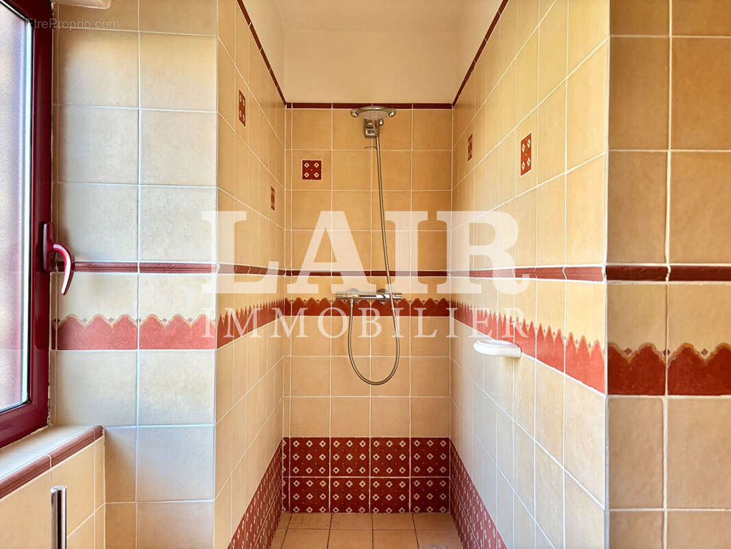 Maison à SAINT-AUBIN-DE-LOCQUENAY