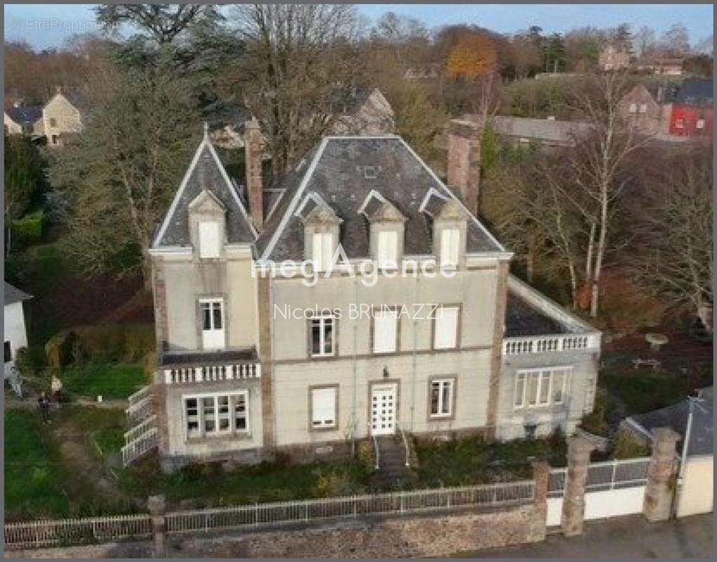 Demeure de caractère de 361 m² avec parc arboré de 3 900 m² – Un bien rare aux multiples possibilités - photo 3