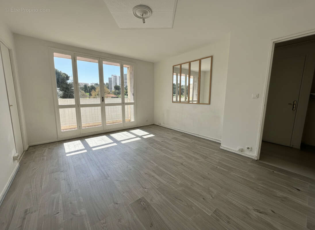 Appartement à MARSEILLE-13E