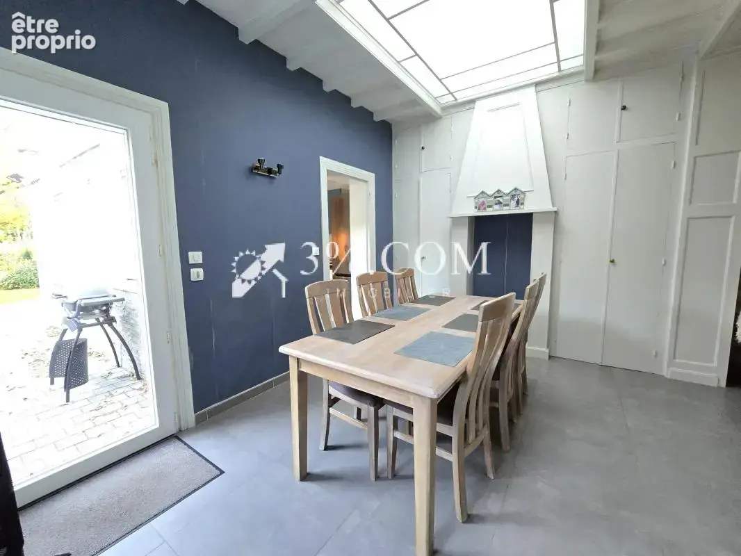 Maison semi-ndividuelle avec 4 chambres, un garage et un gra - photo 8