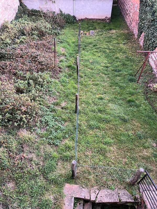 Appartement à COURS-LA-VILLE