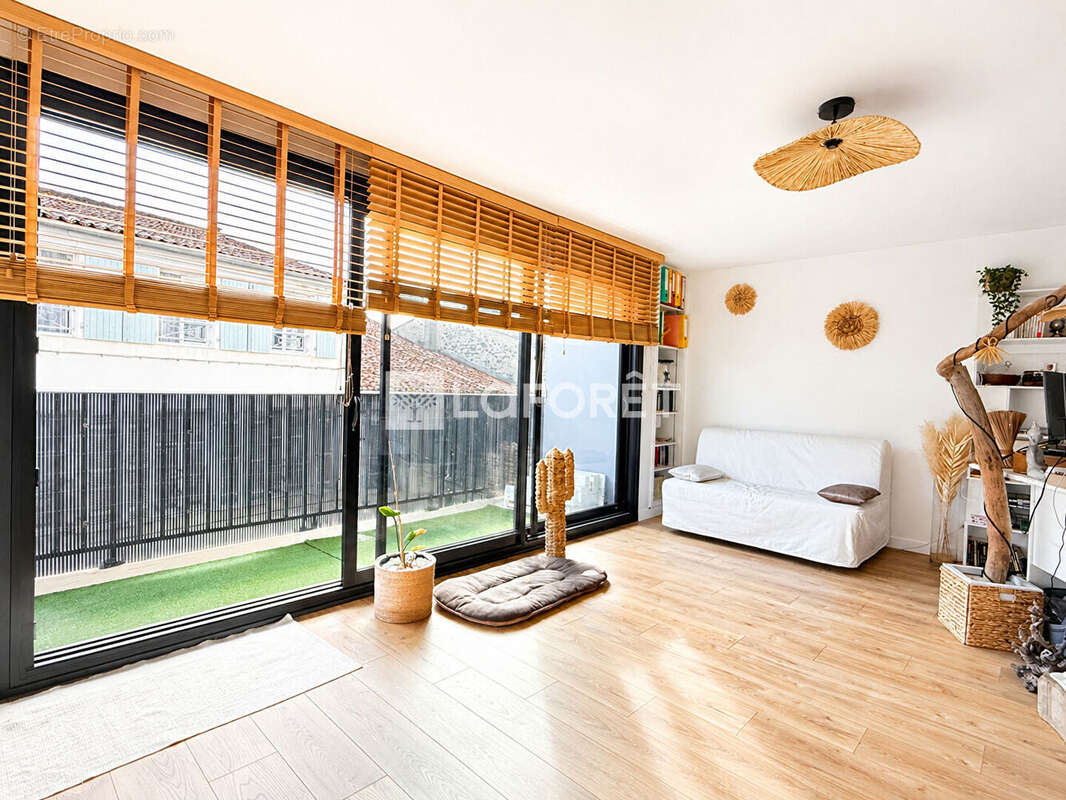 Appartement à SAINTES