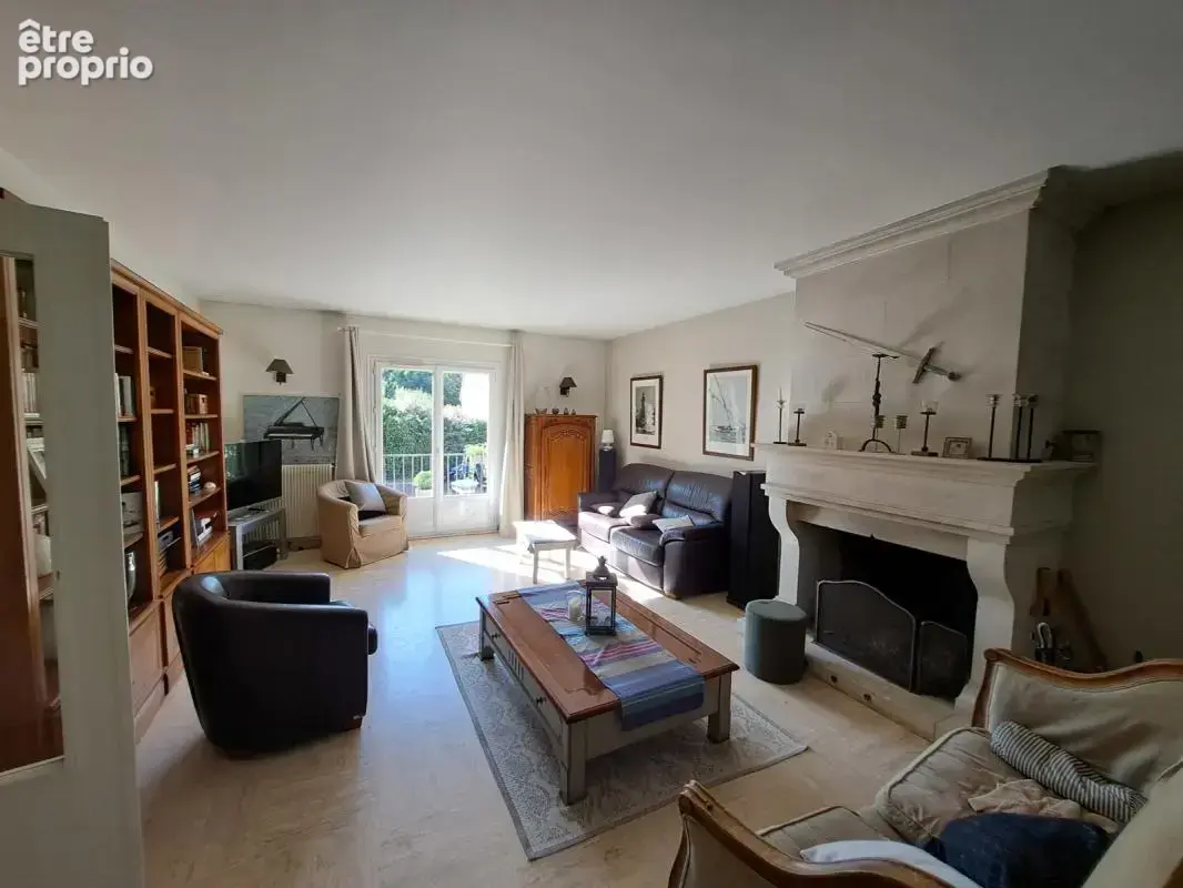 Rare sur le secteur – Maison d'exception en plein Centre-Village - photo 22