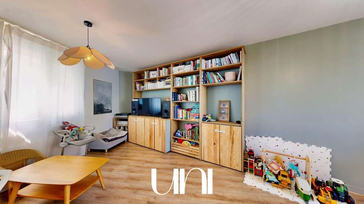 Maison de ville 4 pièces de 87 m2 avec terrasse et garage - Caen rive droite - photo 4