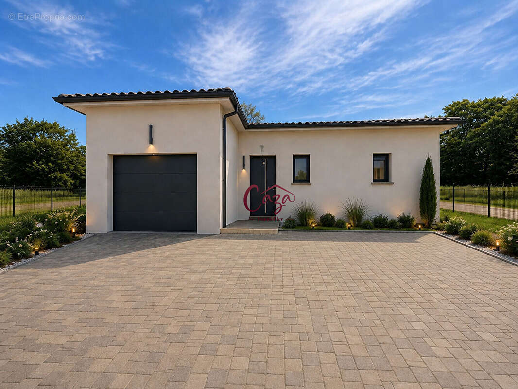 Maison à FARGUES-SAINT-HILAIRE