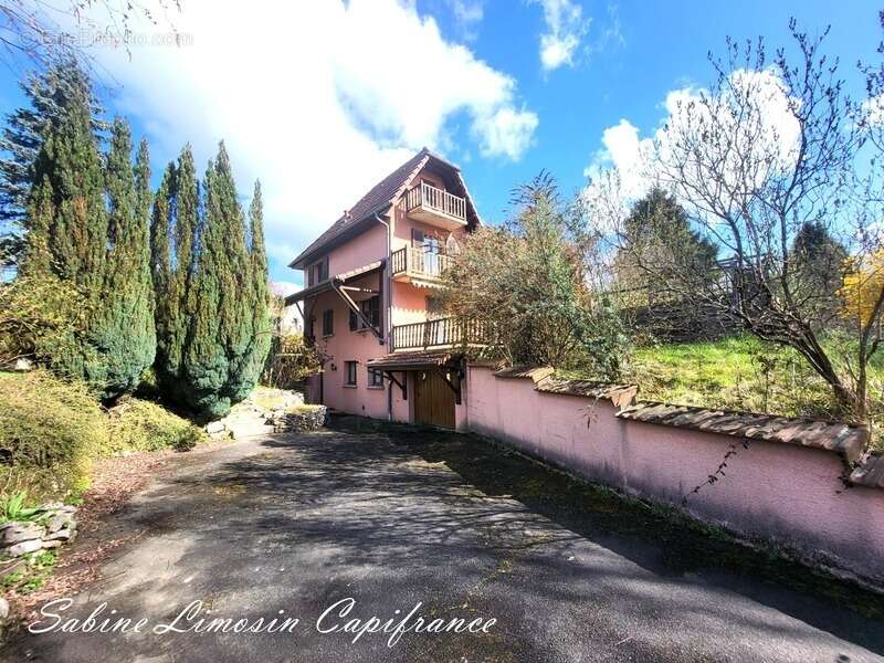 Maison à COURCELLES-LES-MONTBELIARD
