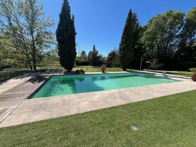 Maison à FONTAINES-SAINT-MARTIN