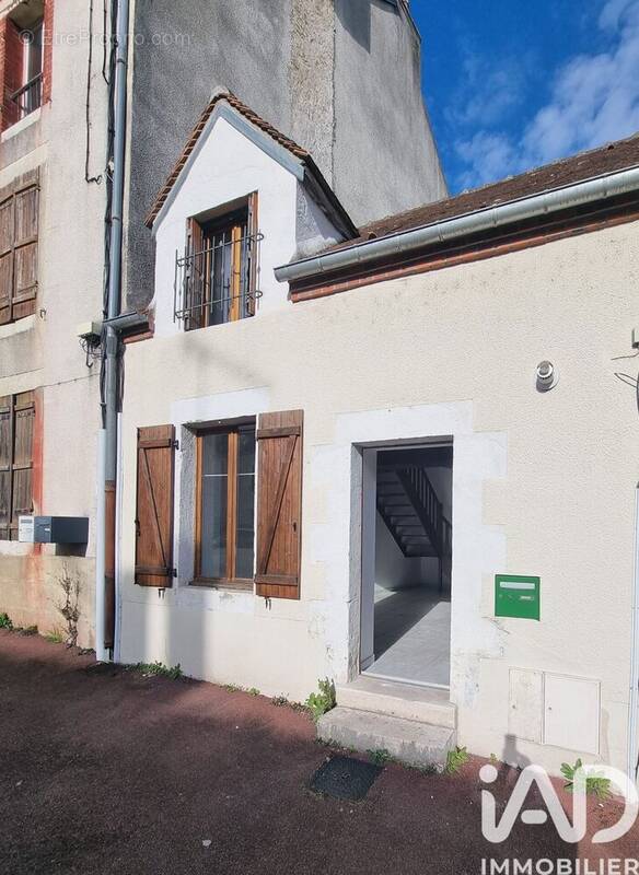 Photo 1 - Maison à BRIARE