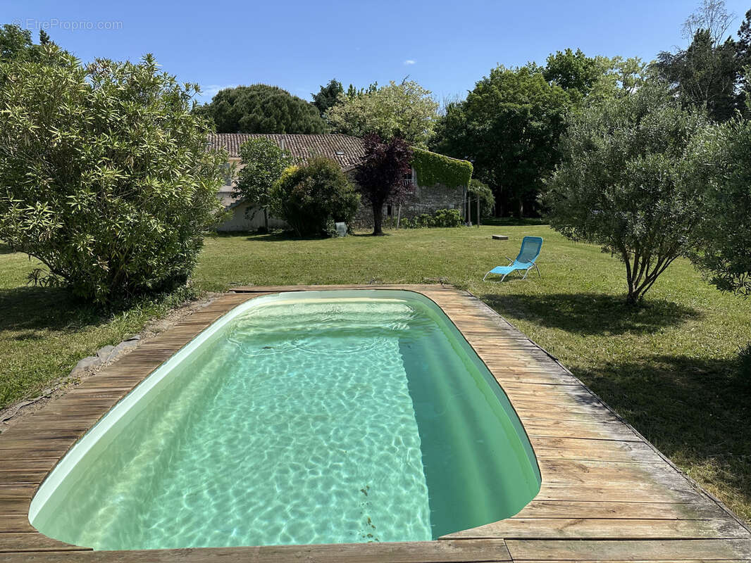 Maison à LAMOTHE-LANDERRON