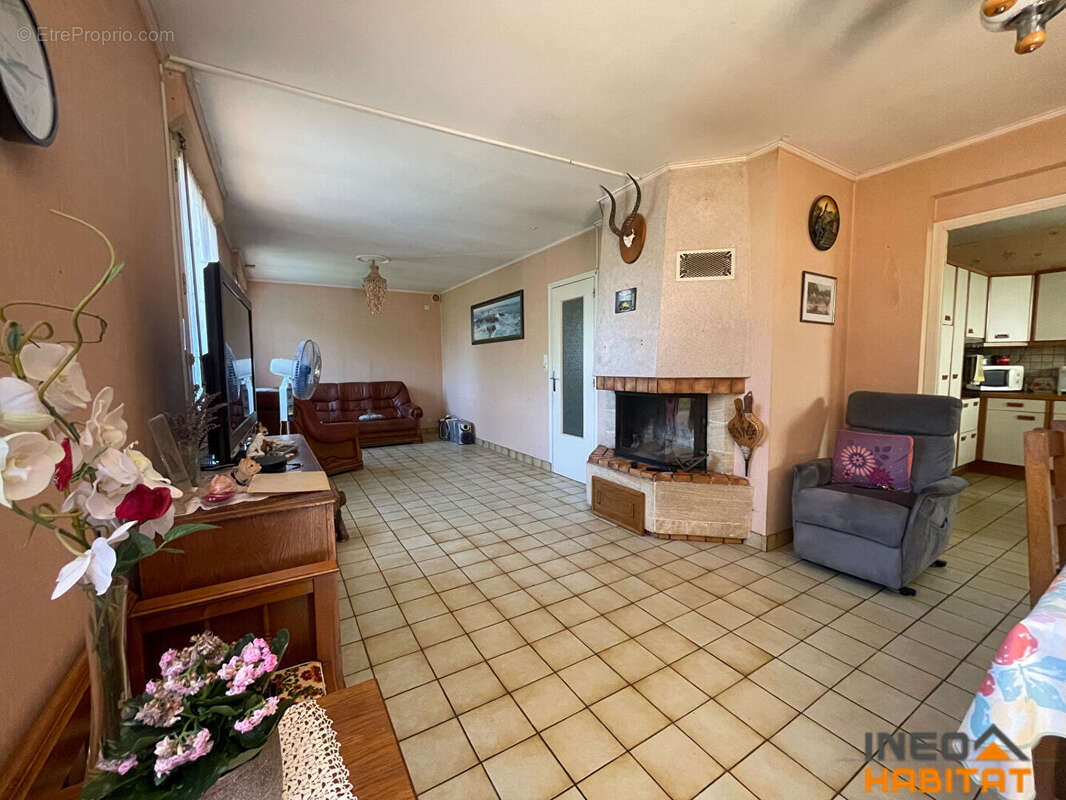Maison Saint Gondran 5 pièce(s) 139 m2 - photo 3