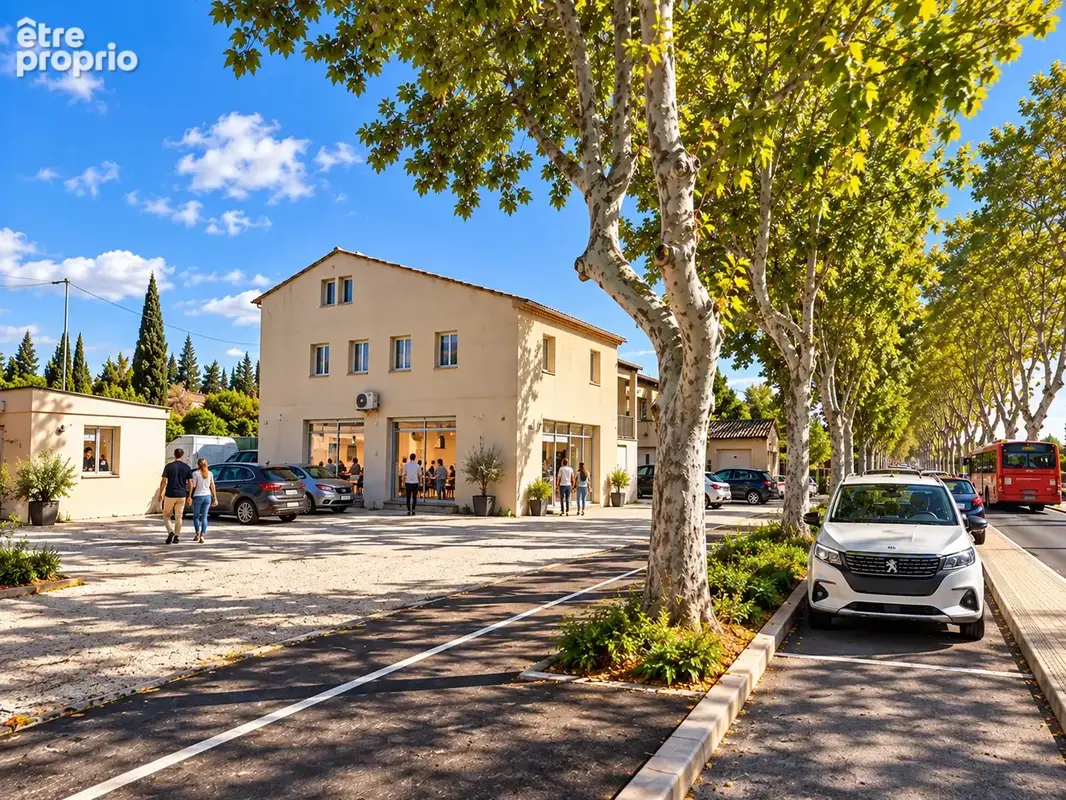 Photo Commerce à Saint-Cannat au prix de 420 000€